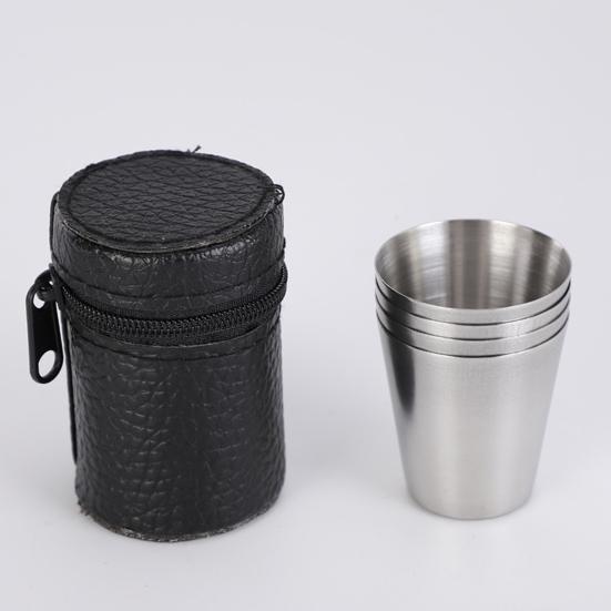 1 Set Hip Flask Shock-proof Good Sealing Capacity Portable 7oz Whiskey Liquor Pocket Flask for Man