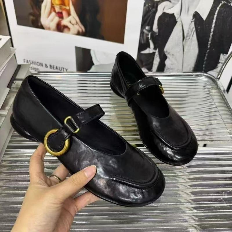 Light mouth one-word buckle belt single shoes women's autumn new versatile casual women's shoes solid color simple Mary Jane shoes
