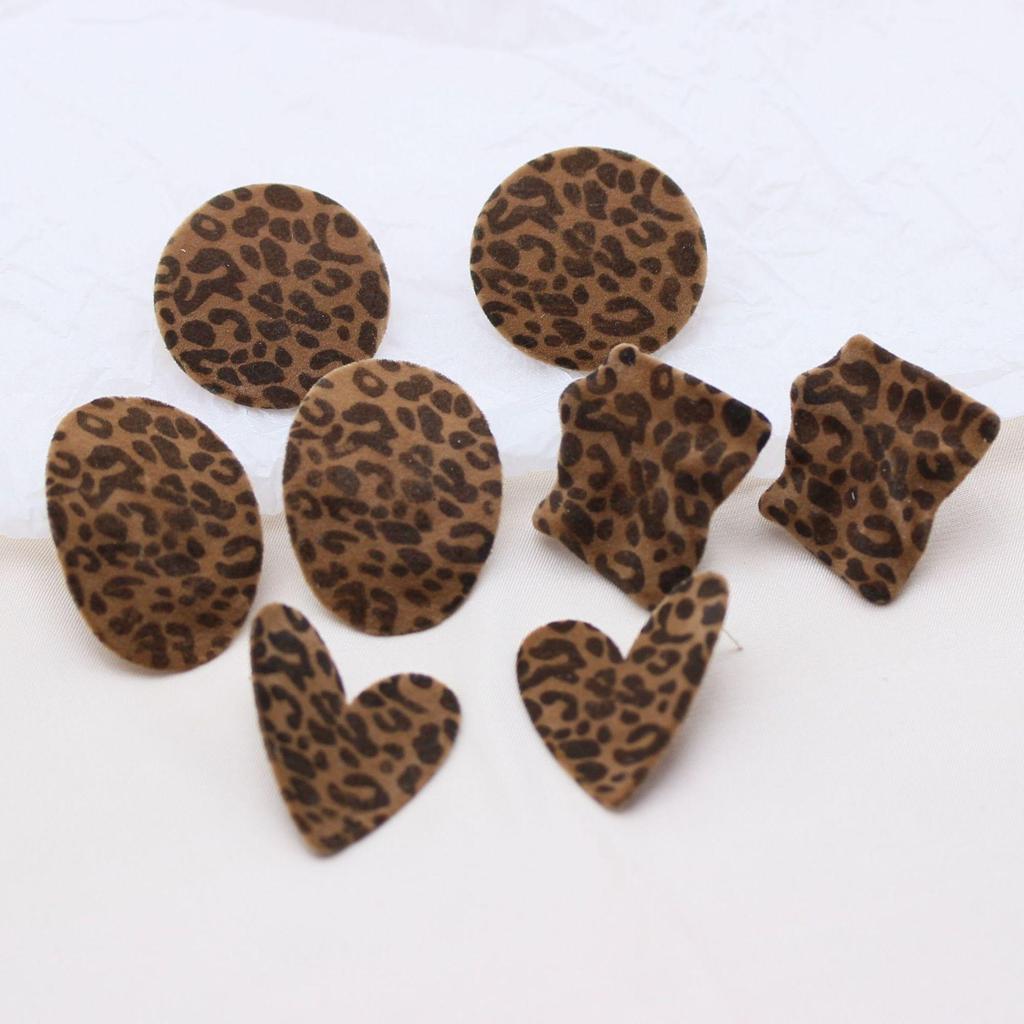 Elegant Retro Leopard Print Stud Earrings - Versatile & Stylish Flocked Cloth Design
