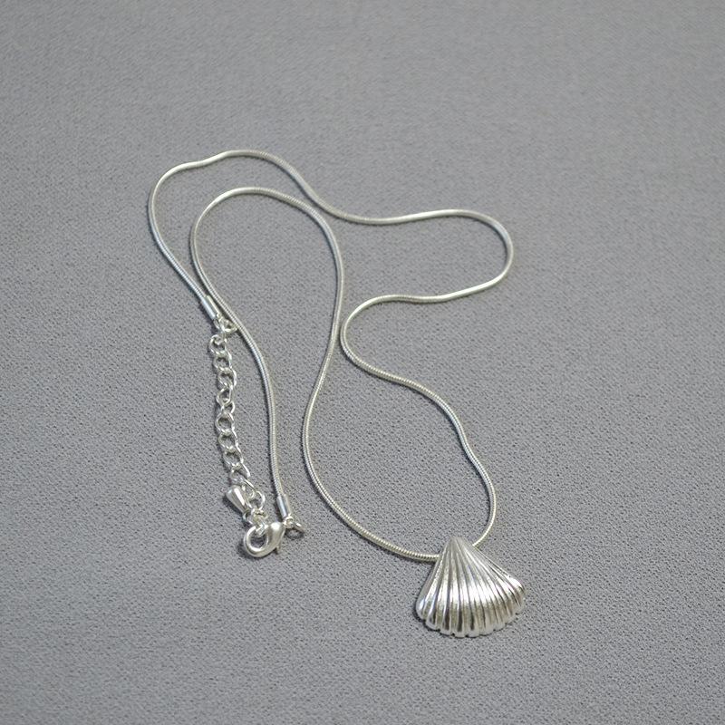 Литературный ретро кулон в виде старой раковины нишевое простое темпераментное ожерелье женское серебряный