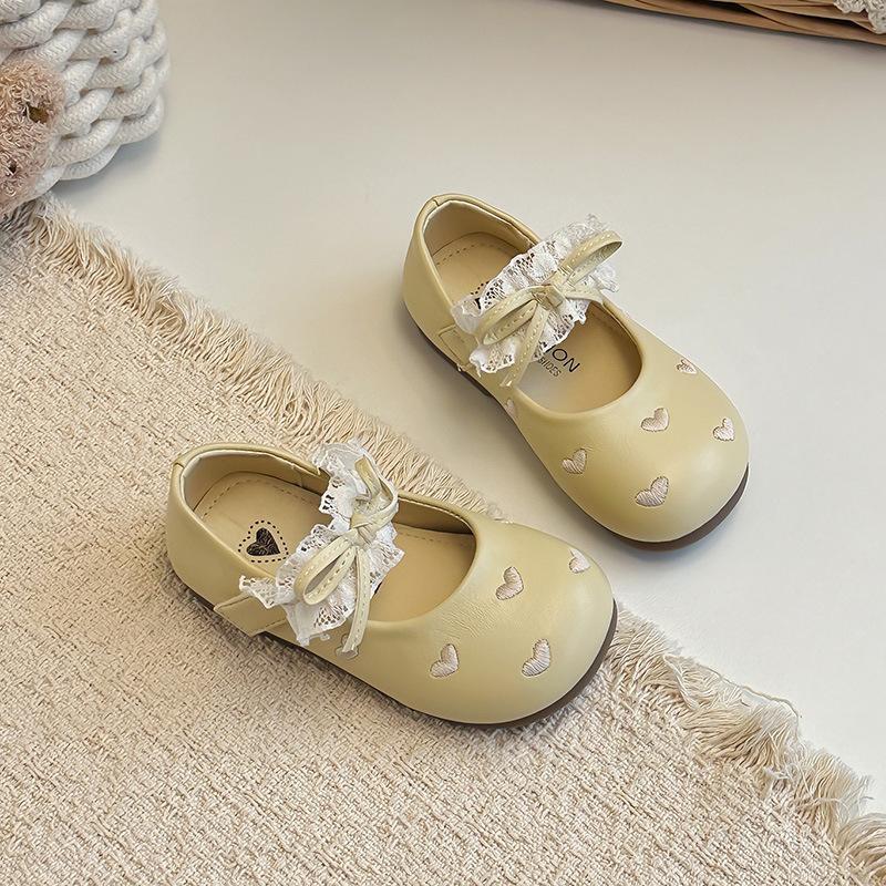 

Spring Heart Embroidery Soft Sole Baby Walking Shoes Girls Bow Leather Shoes Infant Casual Princess Shoes size 25 жовтий
