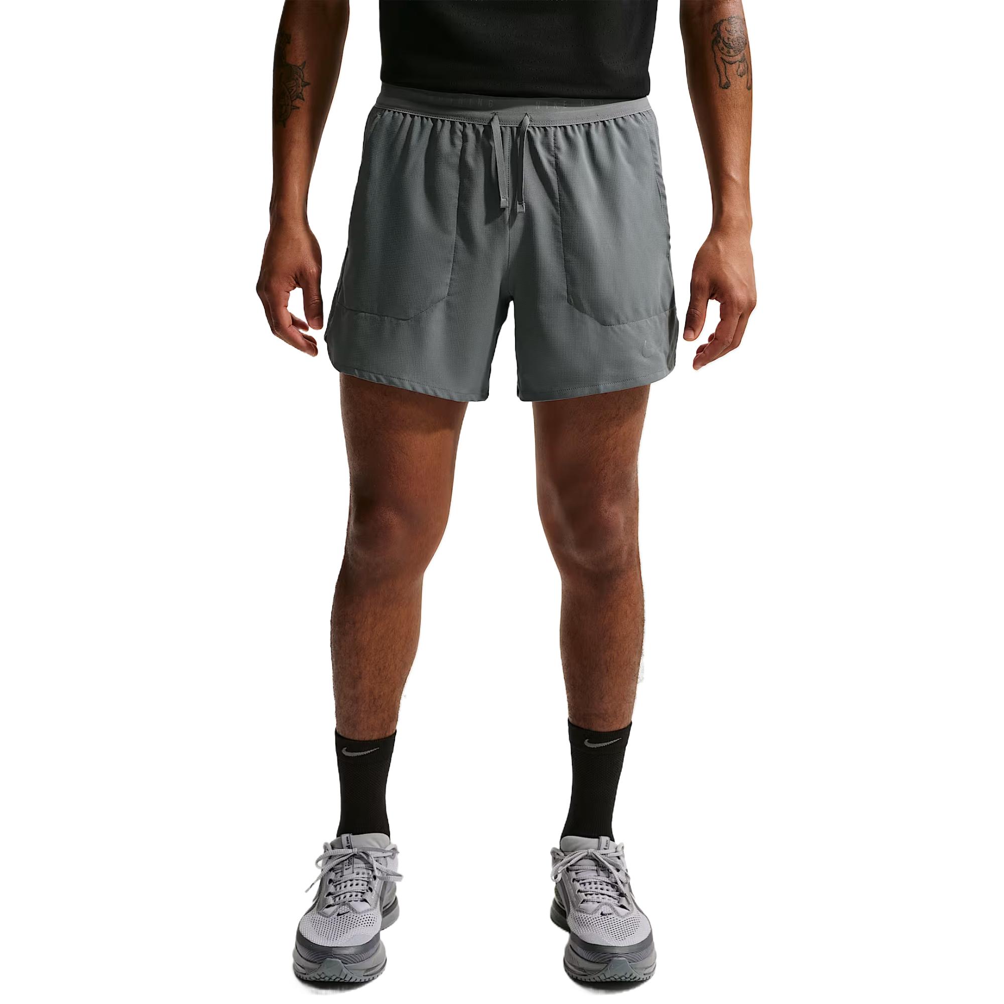 Nike Stride Men s Dri-FIT 5 Brief-Lined Running Shorts IF2038-084 L