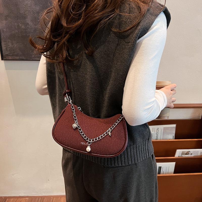 Women's Small Bag 2025 Winter New Exquisite Chain Shoulder Bag Solid Color Casual Simple Messenger Bag