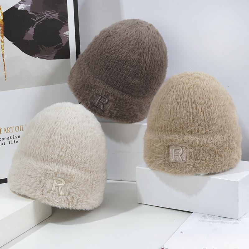 Herbst und Winter Neuer Hut Damen Großer Kopf Um die Buchstaben Wollmütze Imitation Zobelwolle Herbst und Winter Warme Strickmütze