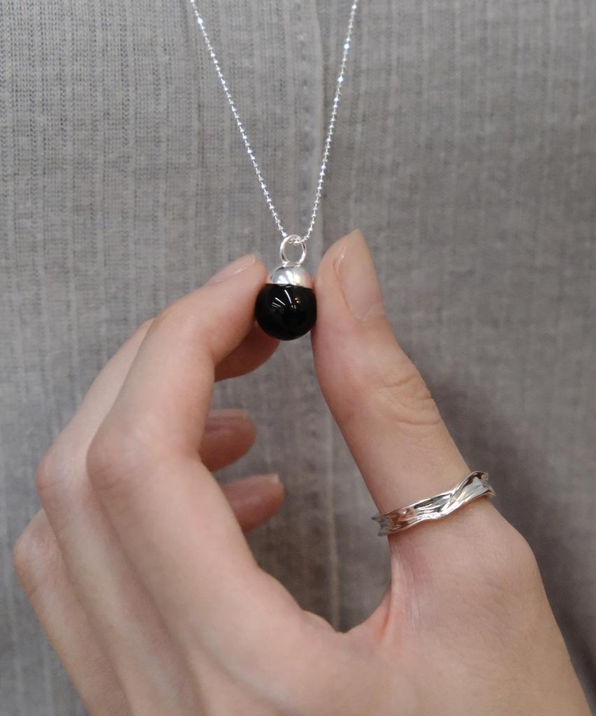 Poetryhaus Black Onyx Long Necklace