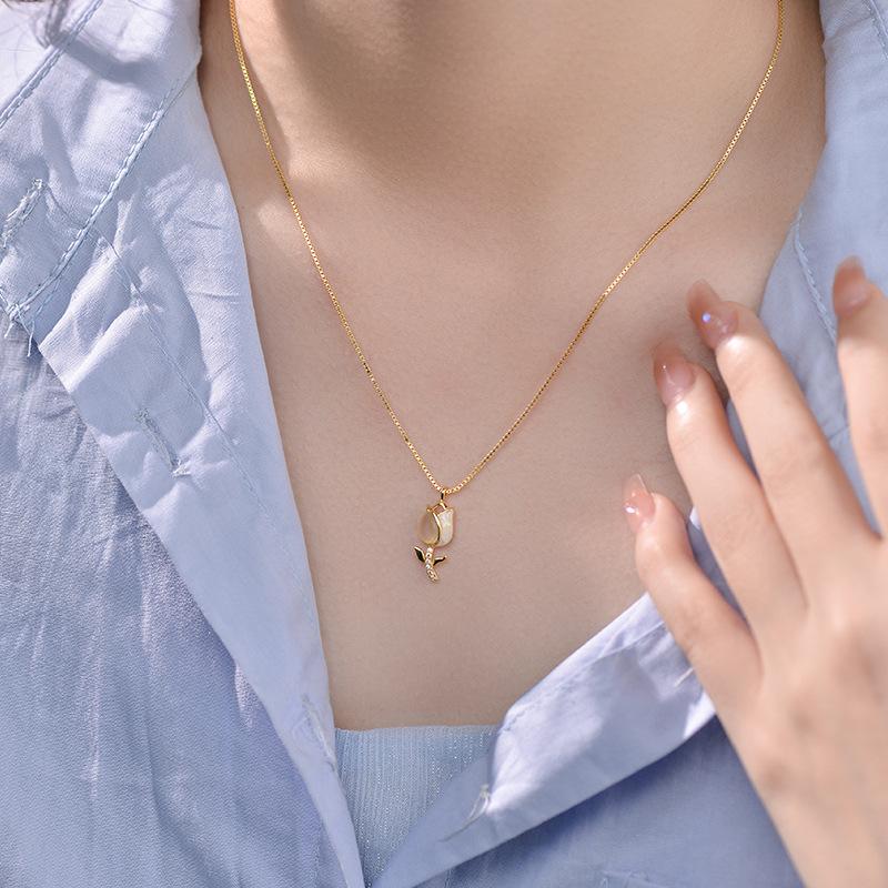 Tulip Necklace Daily Exquisite Versatile Collar Chain Light Luxury High Grade Neckwear Simple Female