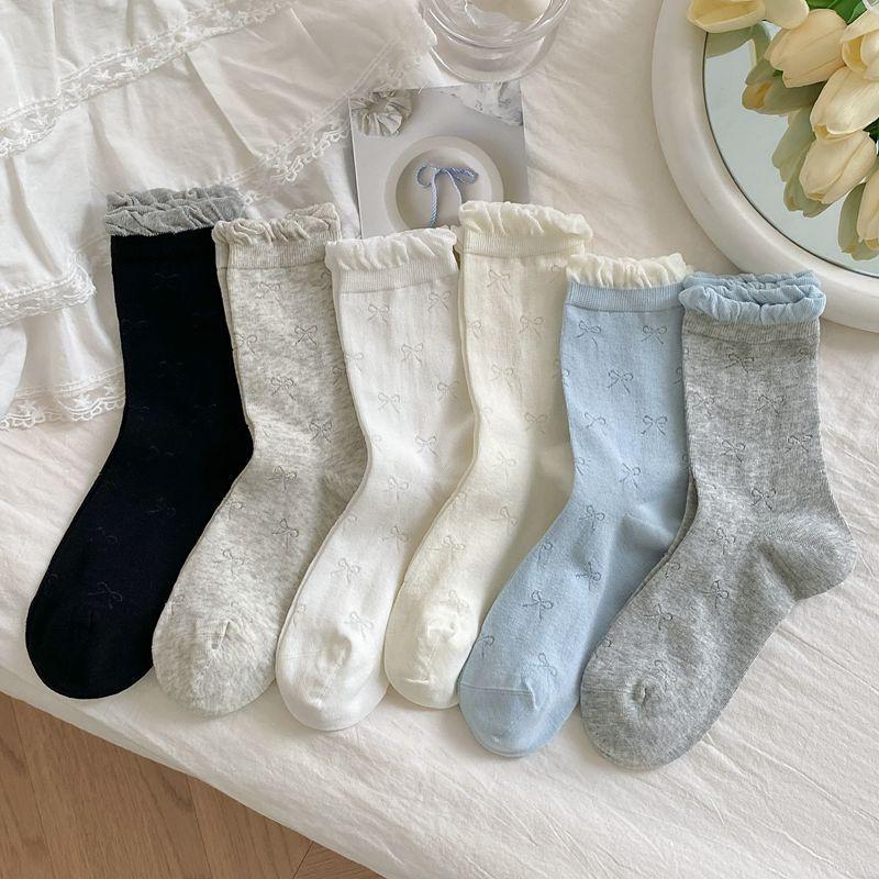 Frühlings- und Sommersocken, Damen-Mittelwadensocken, Weiße gehäkelte Schleifensocken, Graue lange Socken, Spitzen-Blasenöffnung
