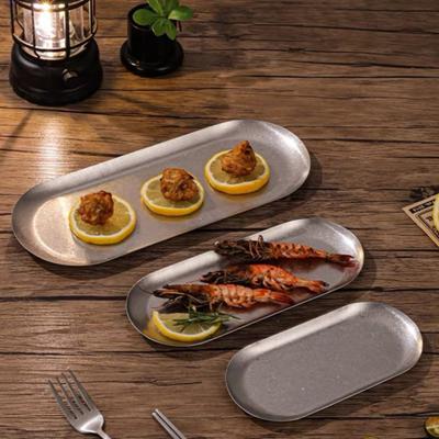 Serviertablett aus Edelstahl Retro Japanischer Stil Ovales Dessertteller für Camping Rustikaler Handtuchhalter Geschirr für die Heimküche Schwerlast Metallplatte