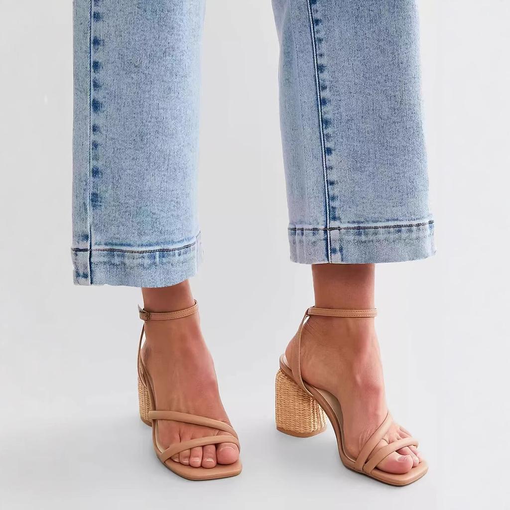 European and American Four Seasons Women's Slim-fit Versatile Straight-leg Nine-point Jeans