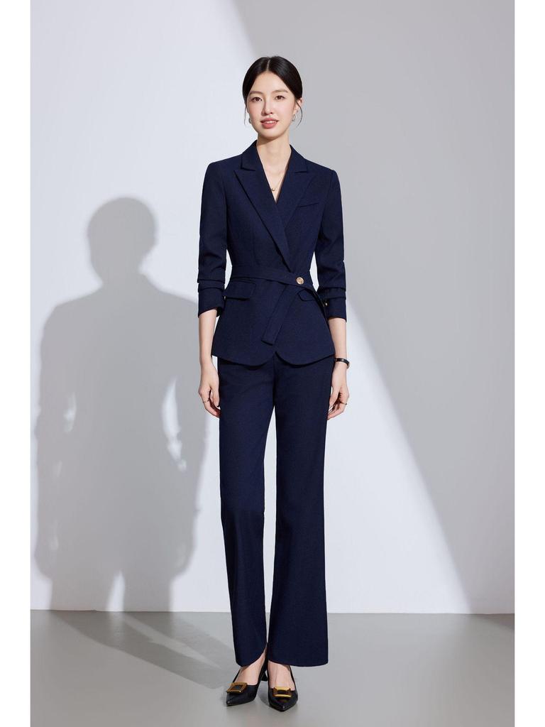 Eleganter Damen-Blazeranzug mit langen Ärmeln: Modern, Luxuriös, Schlankmachend, Lässig, Perfekt für den Arbeitsplatz oder die Ausrichtung von Veranstaltungen.