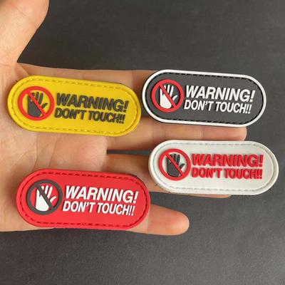 AVVERTIMENTO!NON TOCCARE! Emblema Applique in PVC Luminescente al Buio, Toppa Tattica con Velcro, Adesivo Luminoso Distintivo Morale Per Casco, Zaino