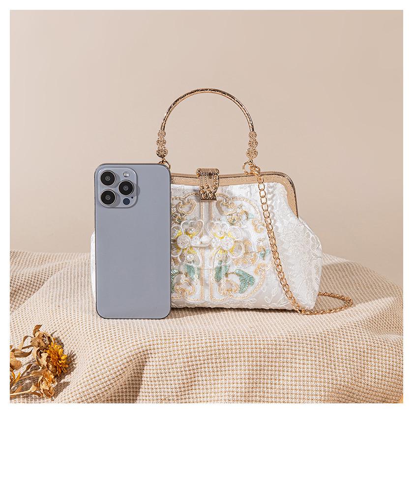 Elegante Hanfu-Tasche: Bestickter Cheongsam-Stil mit Froschknopf-Kissenschloss