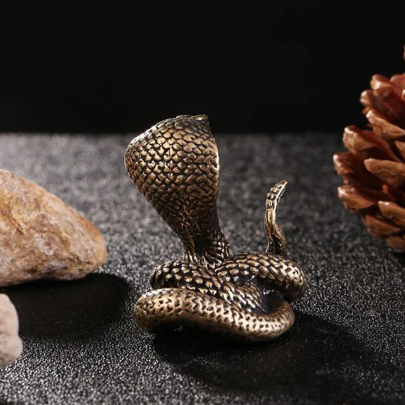 Antique Bronze Cobra Boa Snake Statue Miniature Figurines Copper Zodiac Animal Desk Funny Decor Tea Pets Ornaments Brass Crafts
