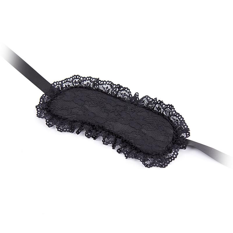 Lace Eye Veil: Half-Face Mask for Flirtatious Appeal and Light Blocking.