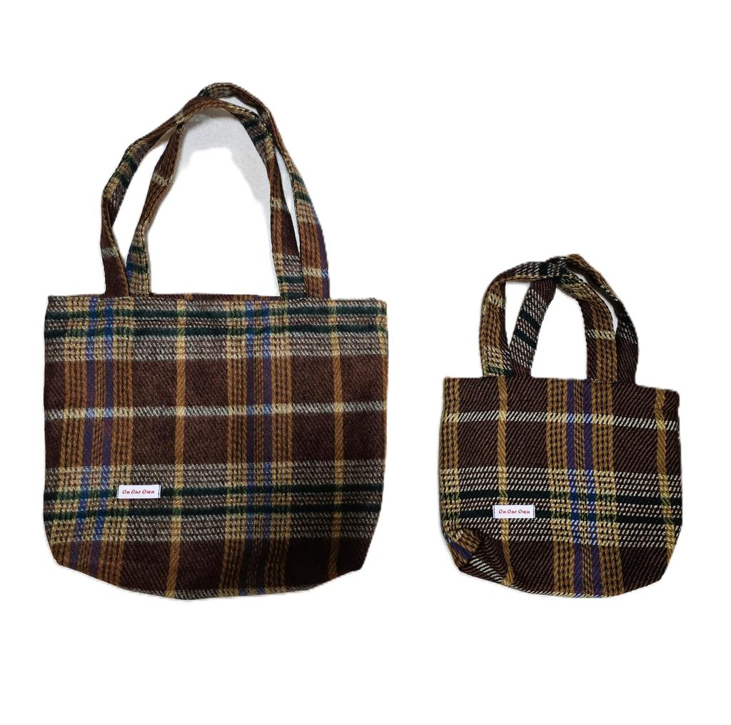 culmvale Checkered Tote Bag with Gusset and Interior Pocket, Stylish Canvas Design for Women, Girls, Adults, and Kids, Perfect for Commuting to