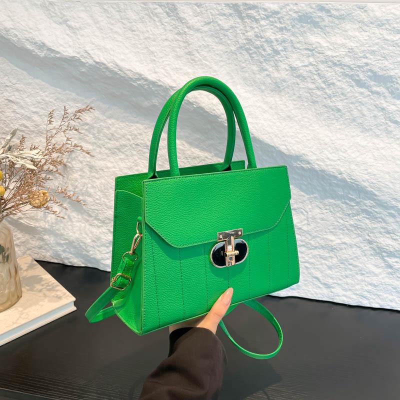 Fashion embroidery thread autumn new casual simple retro fashion portable crossbody shoulder small square bag