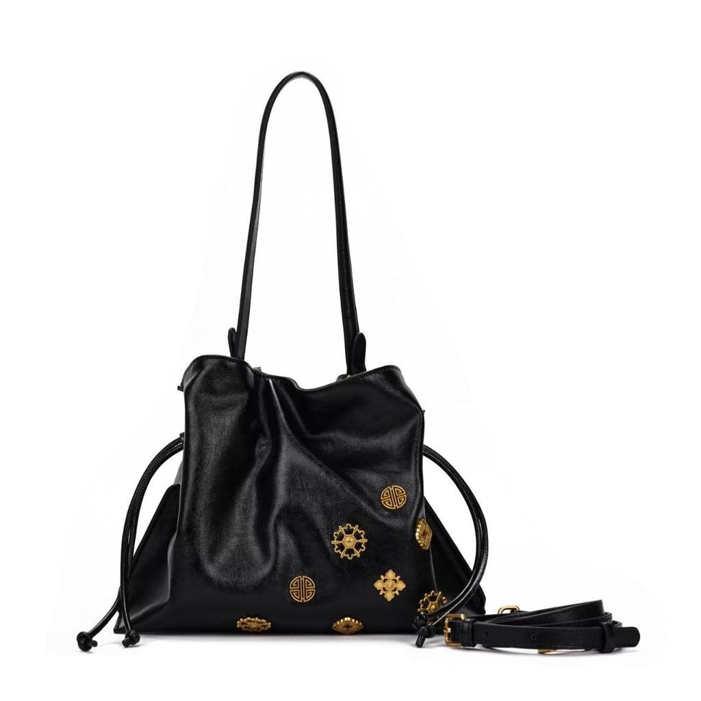 Casual soft surface large-capacity bag women's new popular versatile shoulder bag fashionable pleated messenger bag