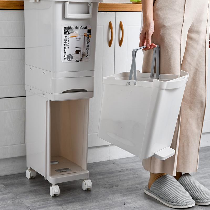 Luxurious Minimalist Dual Compartment Trash Can with Lid & Foot Pedal