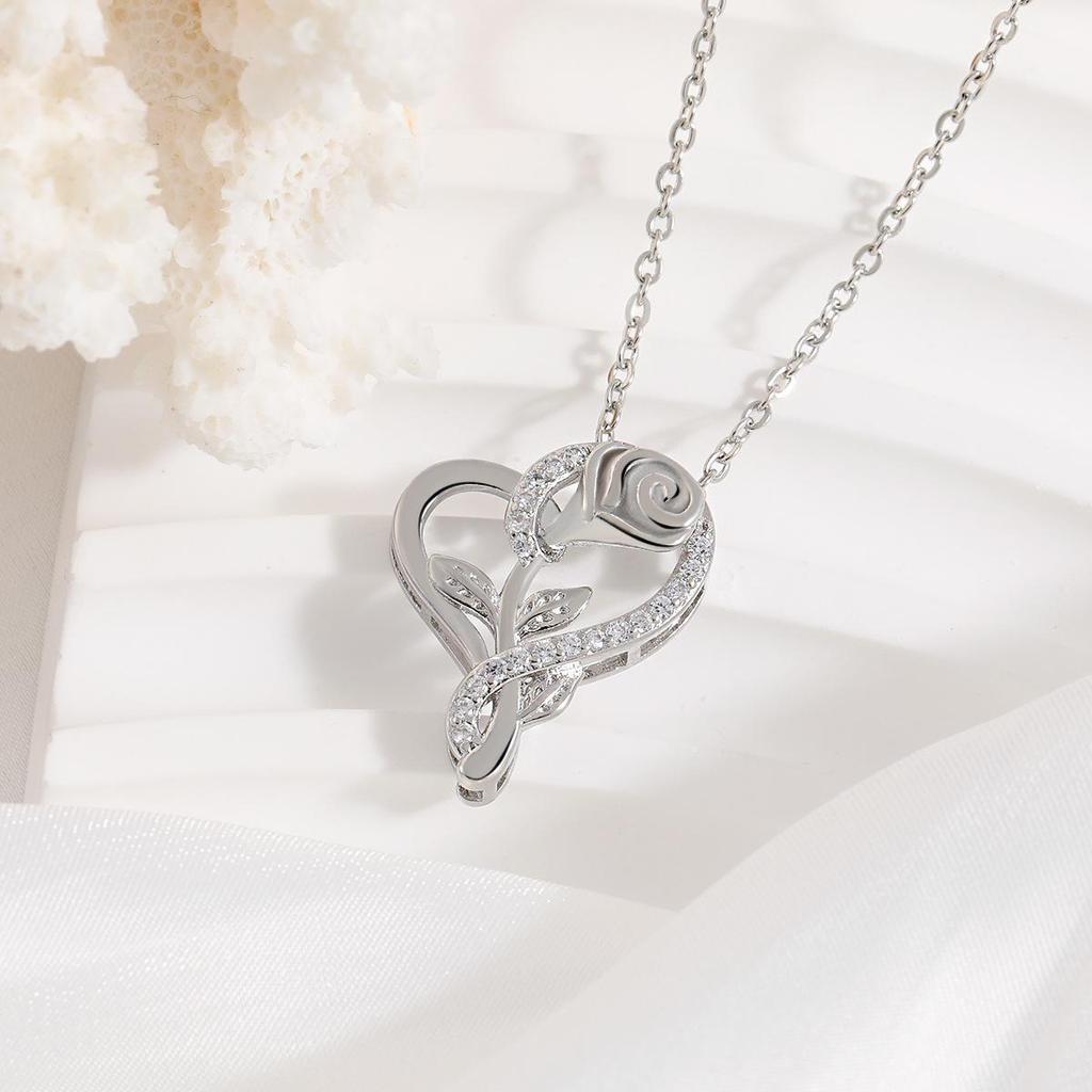 Valentine's Day Heart Rose Diamond Pendant Necklace: European & American Style
