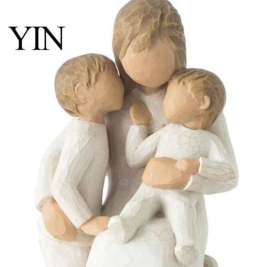 Nordic Style Bedroom Decor Mother Holding Baby Figurine, Resin Family Love Statue for Desk, And Child Heartwarming Home Ornament, Gift New Mom Shower