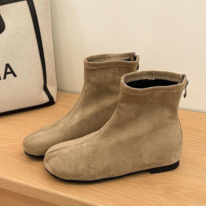 New short boots fashion short tube versatile pig's trotters autumn split-toed boots French Chelsea thin boots women's black
