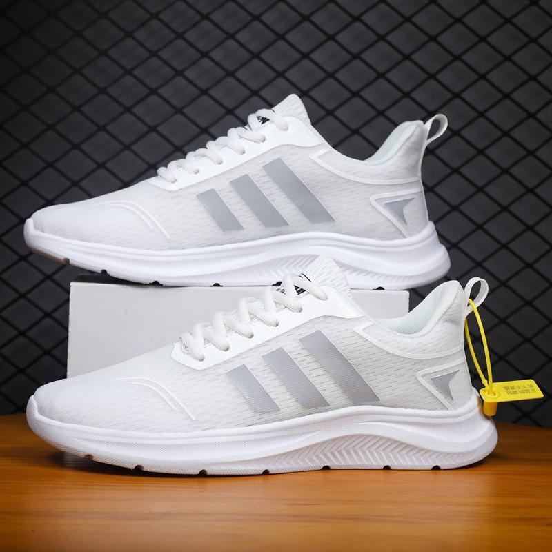 

Sneakers 2025 spring couple shoes new running shoes men s shoes breathable mesh ultra-light soft sole women s shoes casual shoes 44 білий