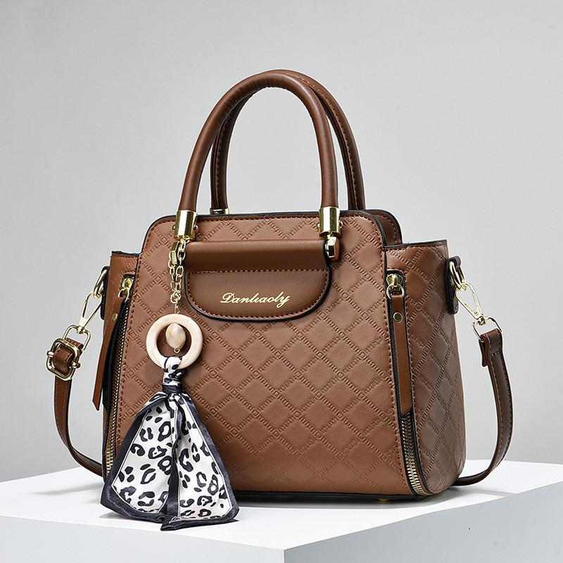 Stylish Large Capacity Pu Handbag For Women Ideal For Autumn And Winter Seasons