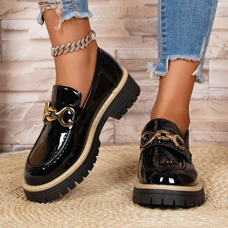 Vintage Metal Chain Platform Low-top Shoes 2025 Autumn New Muffin Plus Size British Style Small Leather Shoes for Women