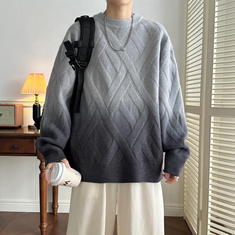 Men's Gradient Thickened Loose Knit Round Neck Sweater