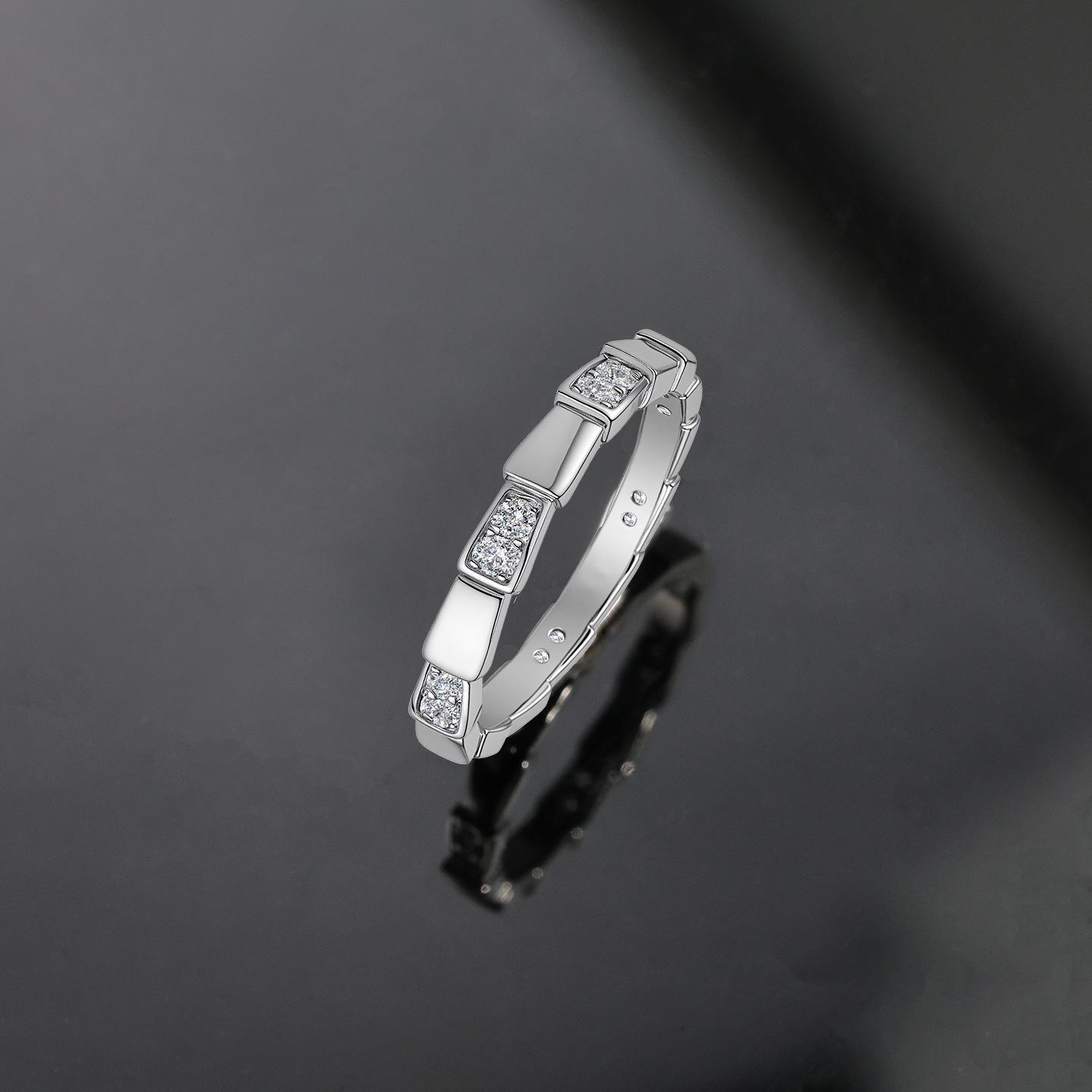 

Luxurious Square Zircon Snake Bone Ring - Women s Fashion Statement Piece Size 7 (US)