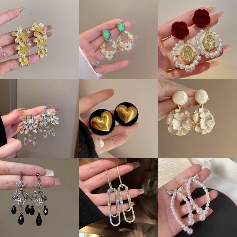 Chic European & American Tassel Earrings: Trendy, Long Dangle Design To Flatter Your Face - Versatile Statement Jewelry for Women