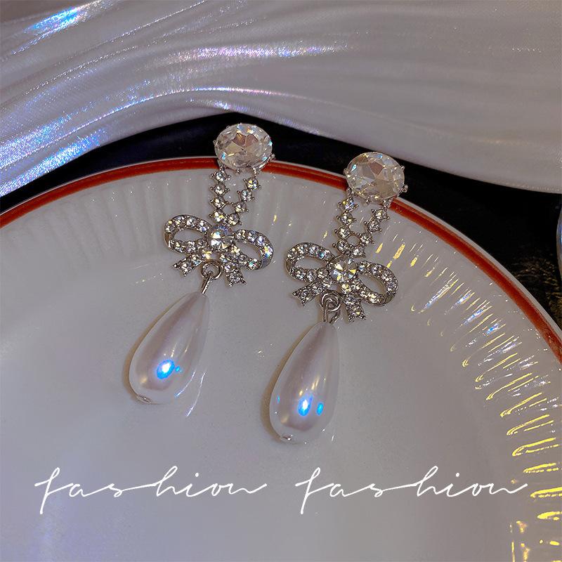 S925 Silver Needle Korean Diamond Bow Pearl Hundred Pagoda Earrings Sense Personality Simple Earrings Tide