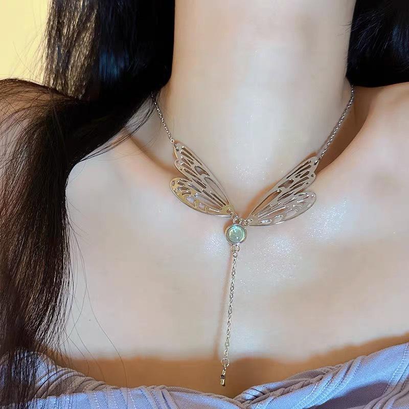 Stylish Hollow Butterfly Wings Tassel Pendant Necklace Female Accessories Temperament Clavicle Chain For Girl Party Jewelry Gift
