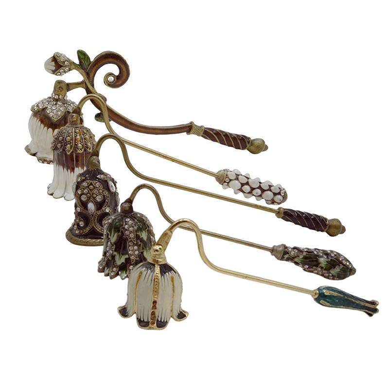 Elegant Candle Snuffer Candle Extinguisher Long Handle Candle Accessory Decor