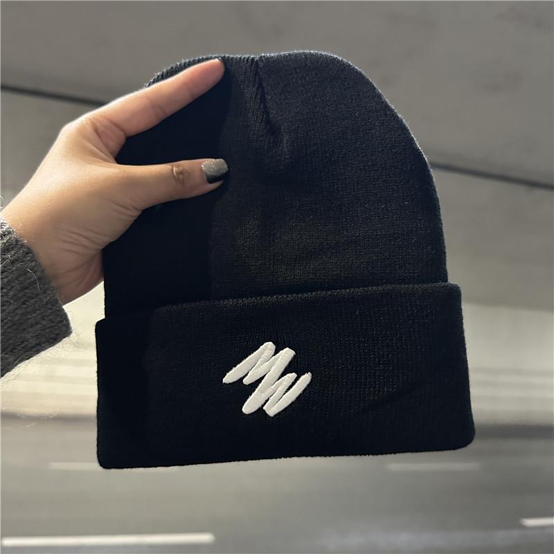 

Warm wool hat women s autumn and winter embroidery fashion versatile knitted hat, ear protection and cold protection pullover hat One Size