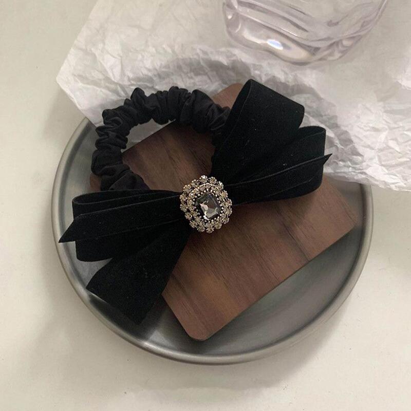 Women s Lovely Black Cubic Velvet Ribbon Hairband A31117_ONECOLOR