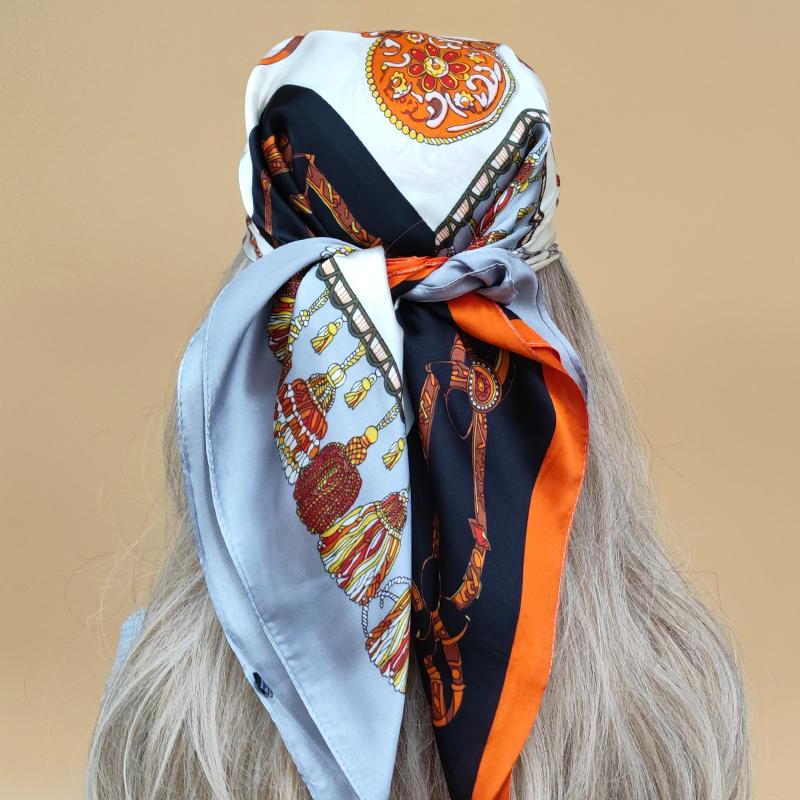 The Four Seasons Luxury Scarves Women Beach Sunscreen Square Kerchief Design Popular Silk Hijab New  Style 70X70CM Headscarf