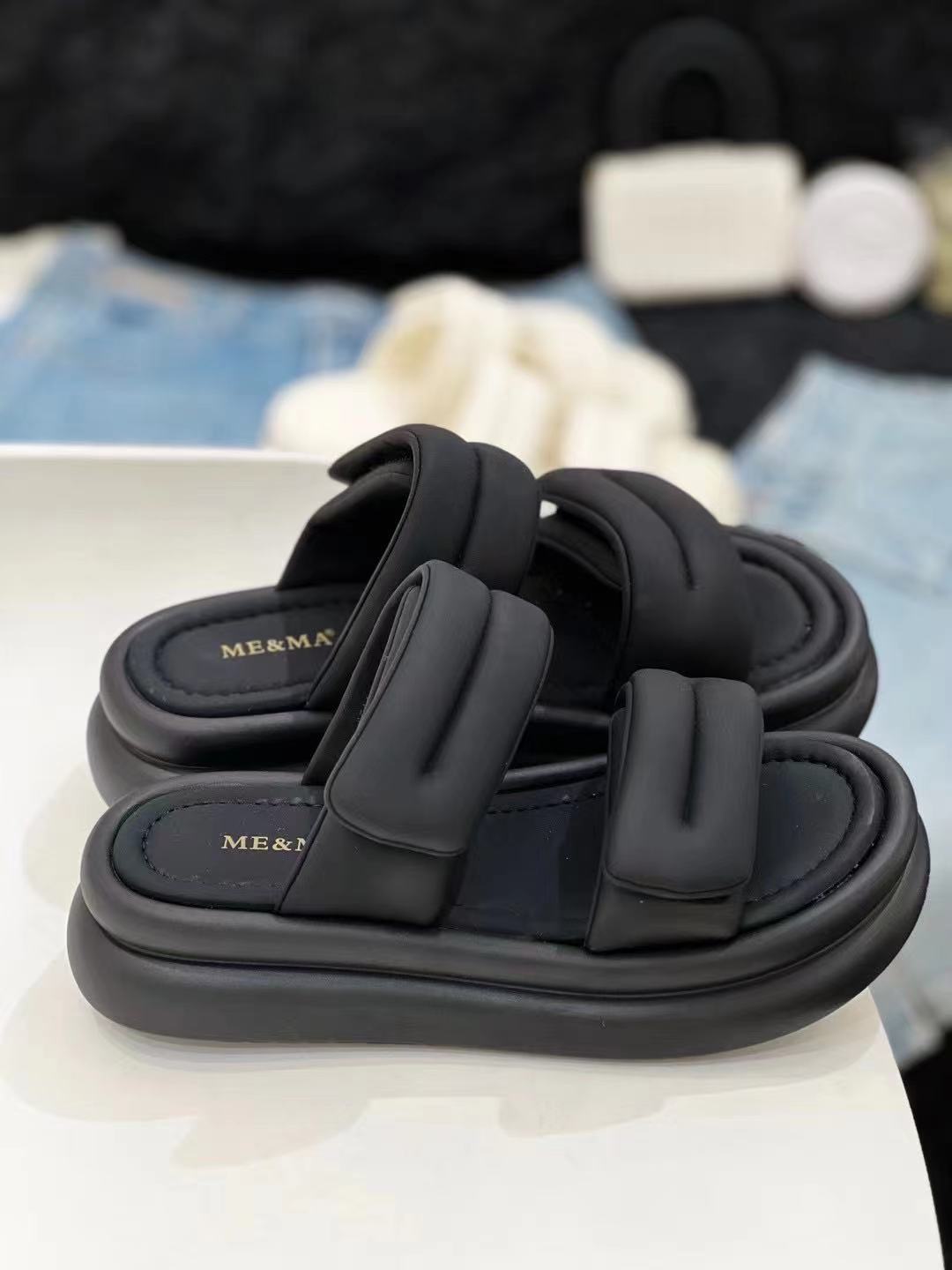 

Платформа на липучках Римские сандалии женские 2025 новые удобные и легкие модные универсальные пляжные сандалии 40