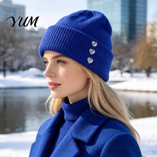 Autumn Winter Outdoor Headgear Heart Rhinestone Knitted Hat, Women Glitter Warm Cuffed Skull Cap with Rhinestones Stretchy Knit for Daily Street Wear