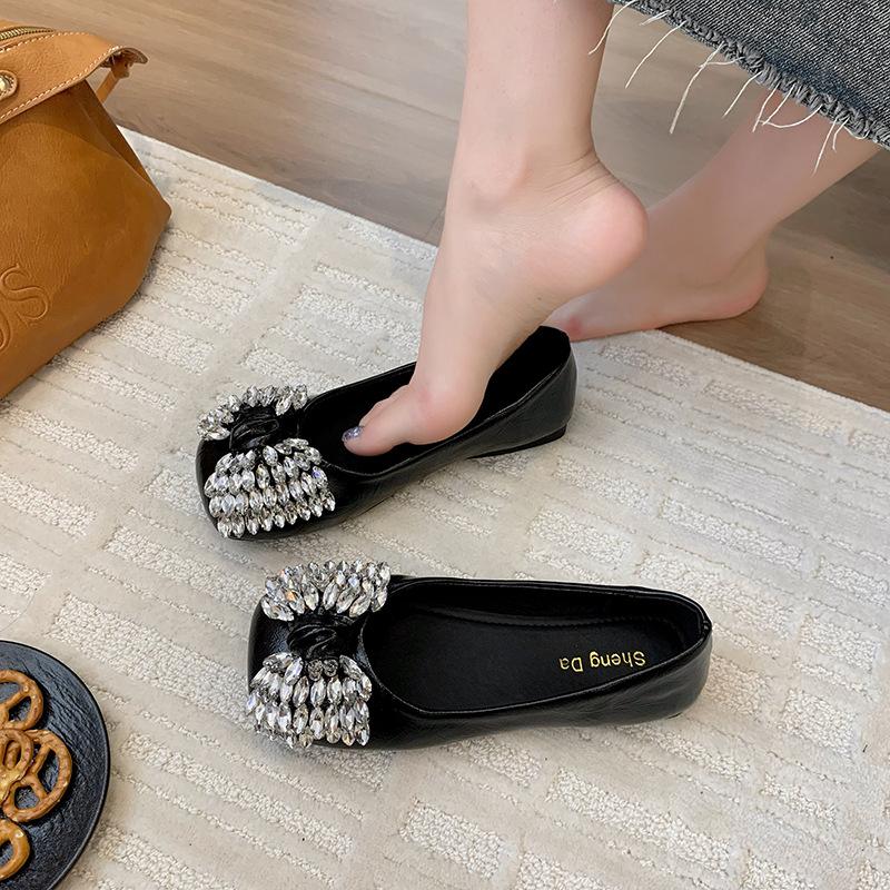 

Туфли Мэри Джейн женские новые с бантом с мелким вырезом одинарные туфли мягкая подошва для通勤 маленькие кожаные туфли тренд 40 чёрный