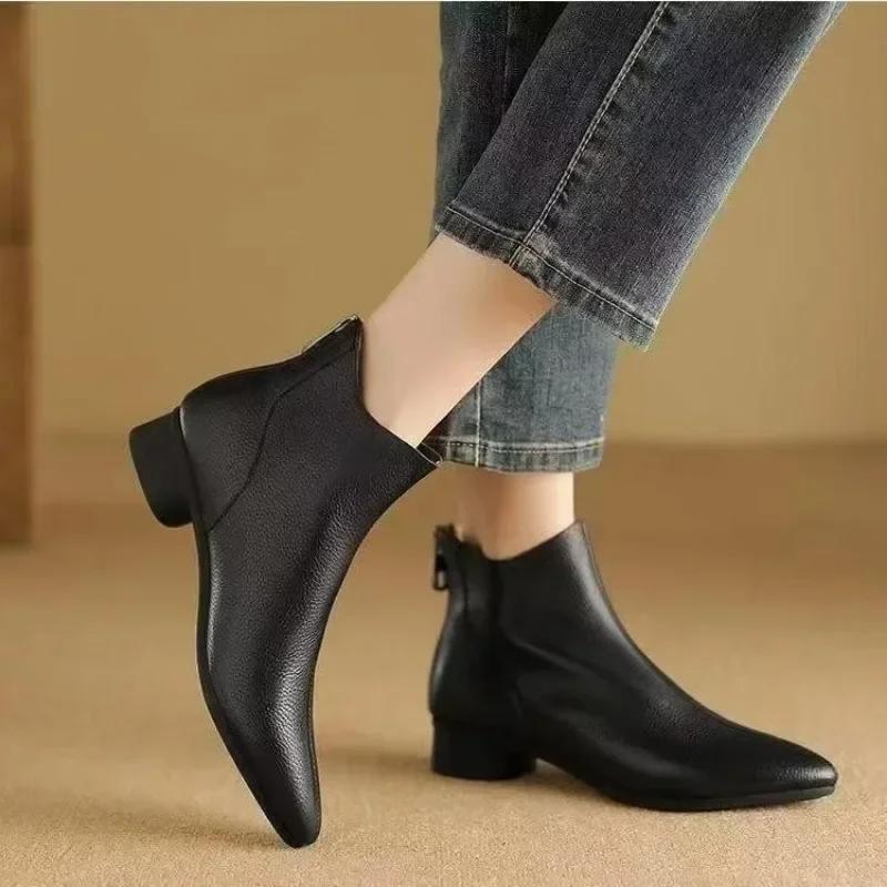 New autumn and winter soft leather bare boots with pointed and thick matching boots French retro short boots for women