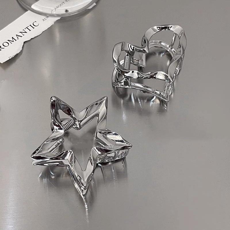 

Y2K Metal Silver Star Hair Claw Clip for Women Korean Simple Love Heart Pentagram Shark Clip Girl Hair Accessories