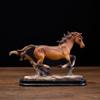 Statuetta Scultura in Resina Micro Paesaggio Decorativo da Collezione Statua di Cavallo Ornamento Artistico per Ufficio