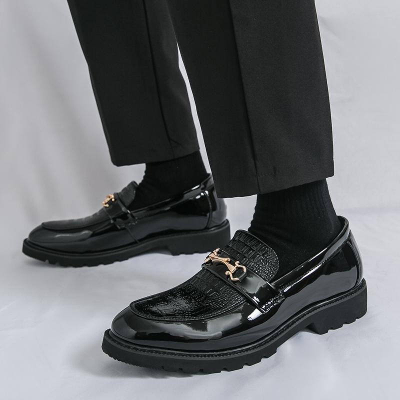 Luxury Designer New Black White Mixed Patent Leather Casual Shoes For Men Loafter Formal Wedding Dress Homecoming Zapatos