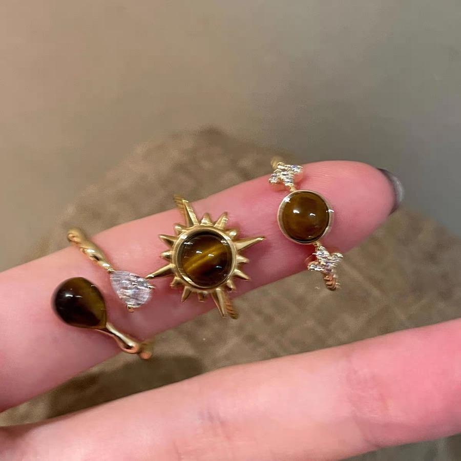 A Set of Three Stylish Sunflower Water Droplet Decorative Open Rings Suitable for Women'S Everyday Wear
