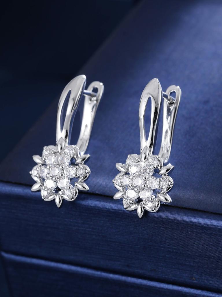 Vintage Elegant 3D Flower Huggie Earrings For Women Versatile Office Wear Exquisite Jewelry Gift