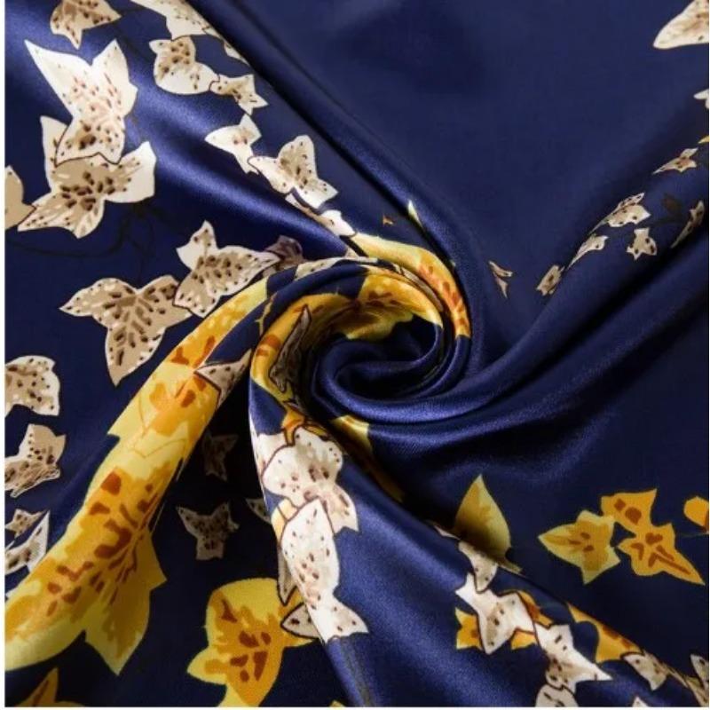 Luxury Scarf Women  New Scarf For Ladies Luxury Brand Hijab Silk Satin Shawl Scarfs Ivy Leaves Print Square Head Scarves