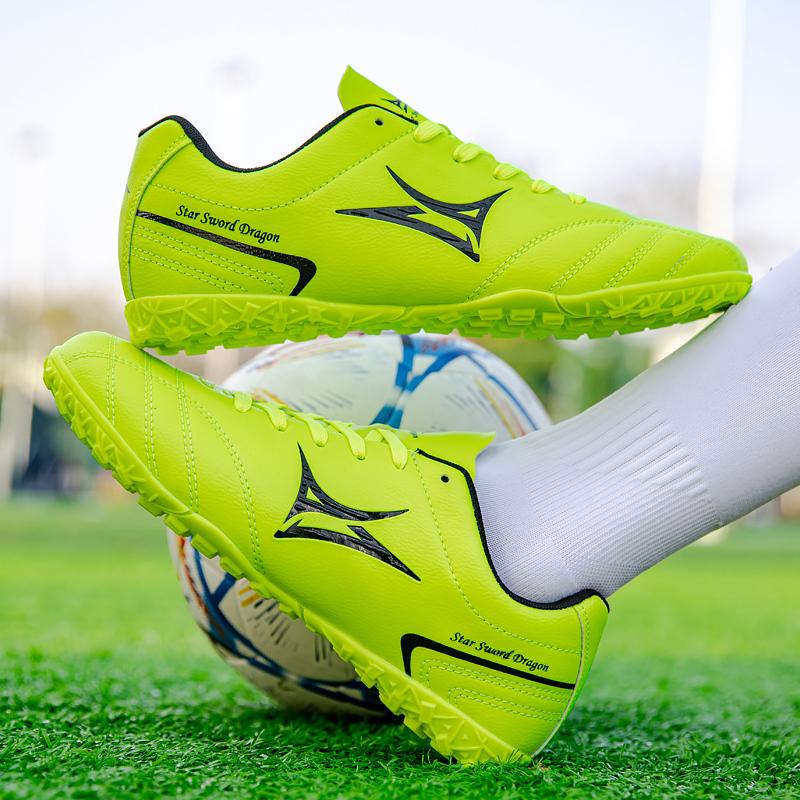 Fashion Green Men's Football Training Shoes Size 35-46 Soccer Turf Shoes Unisex Professional Indoor Futsal Sneakers Men