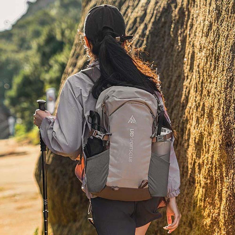 Velkokapacitní venkovní batoh Nylonový horolezecký batoh Lehký sportovní batoh Denní
