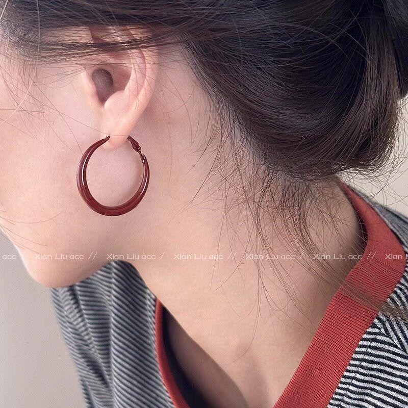

Matte Gold Large Hoop Earrings, Light Luxury and High-End European and American Style Earrings, New 2026 Hot-Selling Earrings for Women Burgundy Lacquered Earrings-3Cm